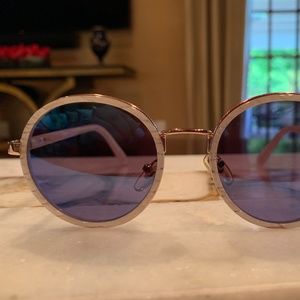 Sunday Somewhere Sunglasses